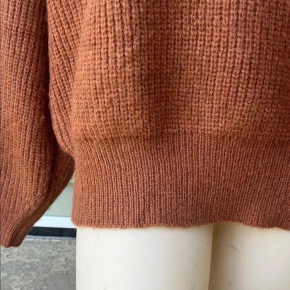 Like new Bluivy Hooded brown Sweater - Picture 5 of 13